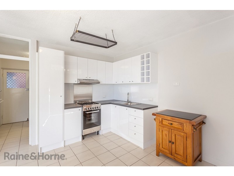 8/122A Russell Street, Toowoomba City QLD 4350
