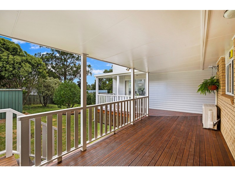 7 Reginald Street, Mount Lofty QLD 4350