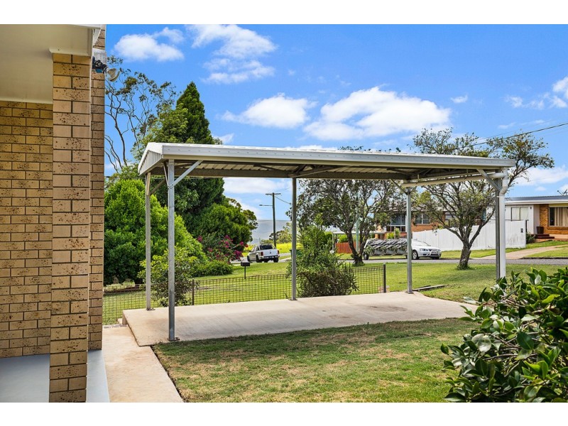 7 Reginald Street, Mount Lofty QLD 4350