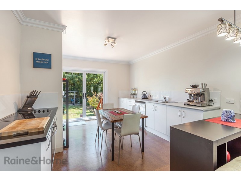 11 Leichney Street, South Toowoomba QLD 4350