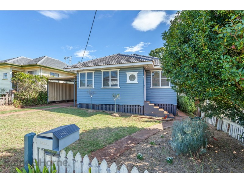 11 Leichney Street, South Toowoomba QLD 4350