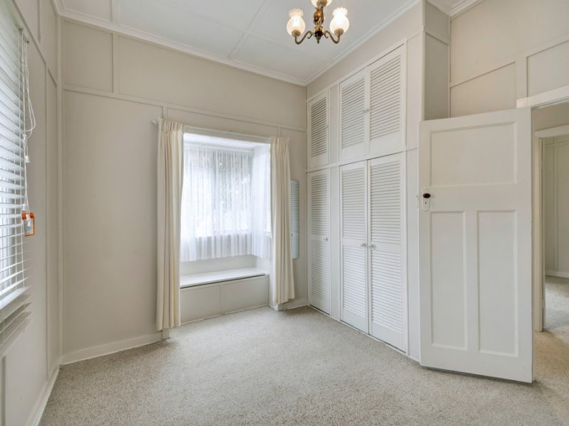 1 Albert Street, Newtown QLD 4350