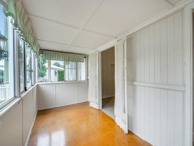 1 Albert Street, Newtown QLD 4350