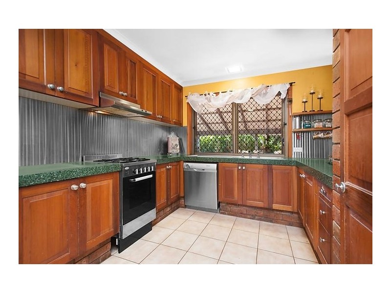 1 Cassia Street, Centenary Heights QLD 4350