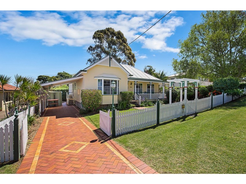 1A New Street, Mount Lofty QLD 4350