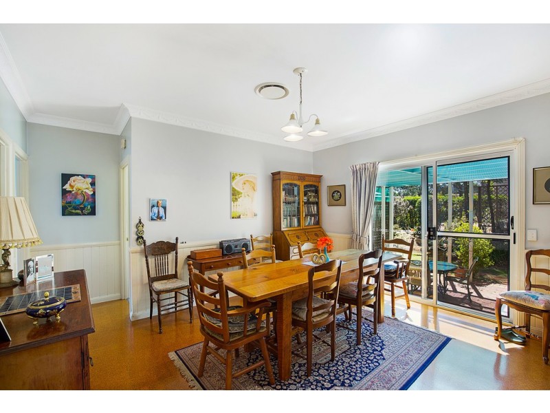 1A New Street, Mount Lofty QLD 4350