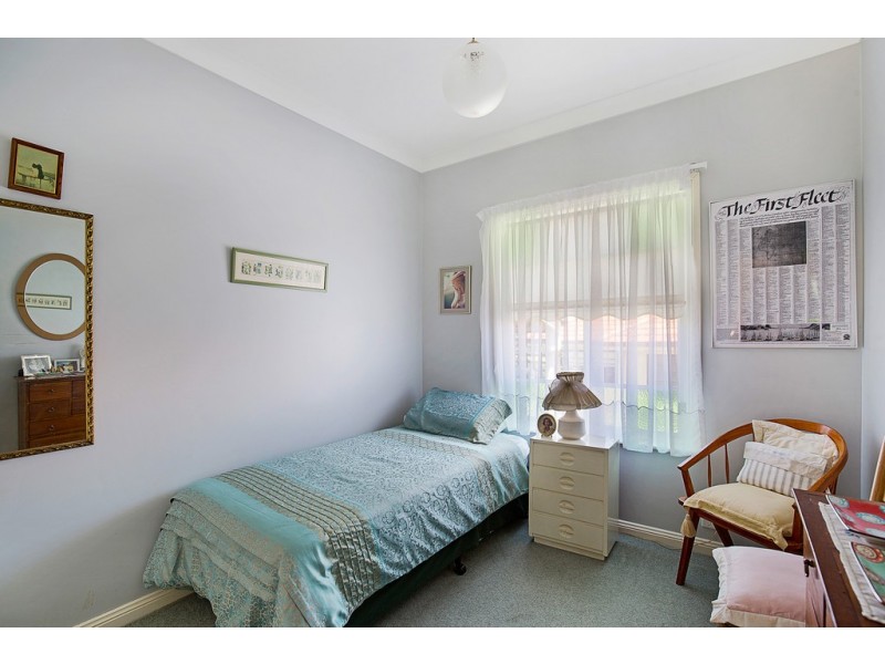 1A New Street, Mount Lofty QLD 4350