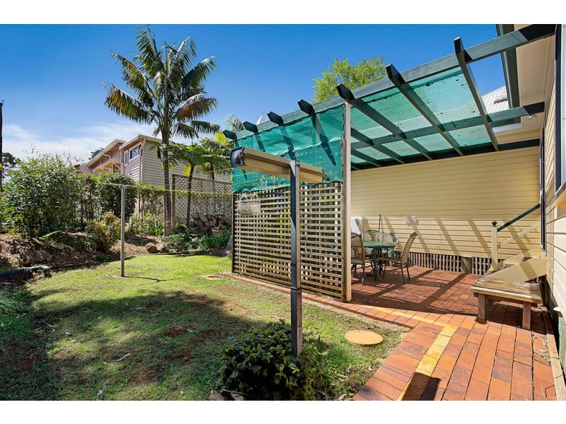 1A New Street, Mount Lofty QLD 4350