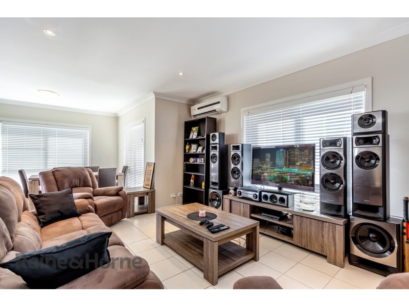 1/8A Derwak Street, Harristown QLD 4350