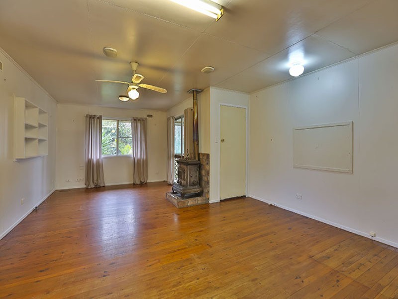 6 Dignan Street, Harristown QLD 4350