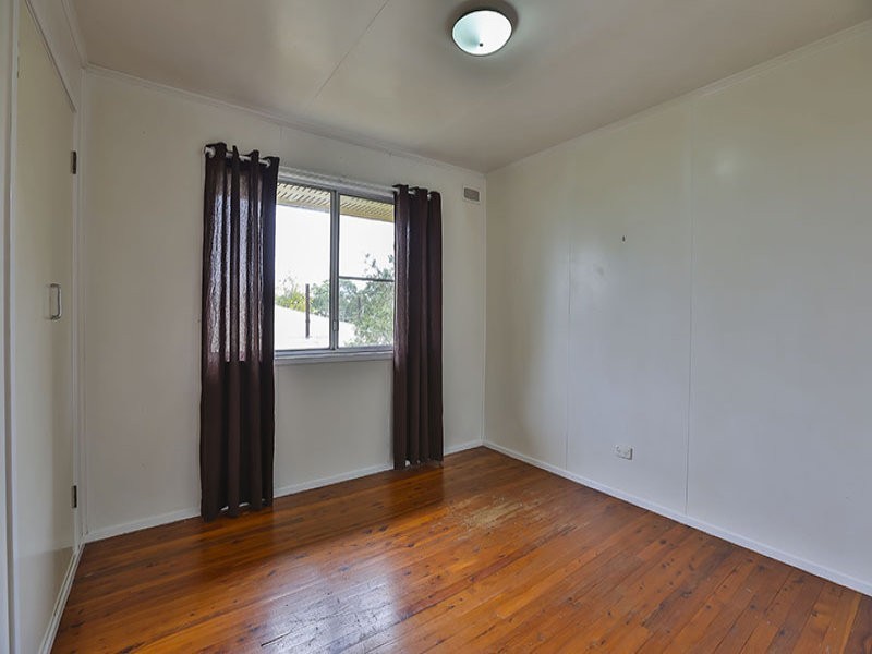 6 Dignan Street, Harristown QLD 4350