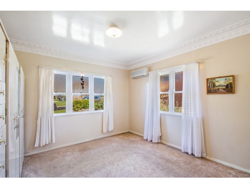 7 Norah Street, Centenary Heights QLD 4350