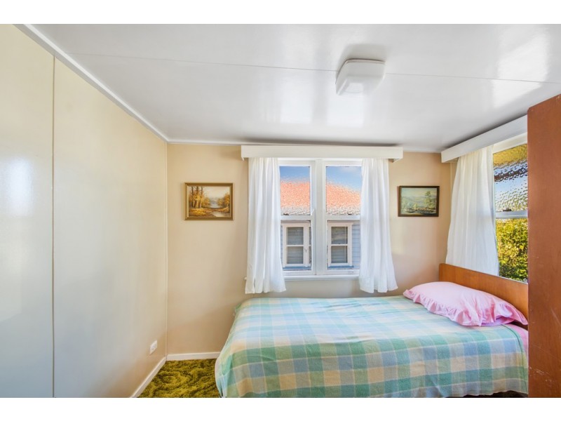 7 Norah Street, Centenary Heights QLD 4350