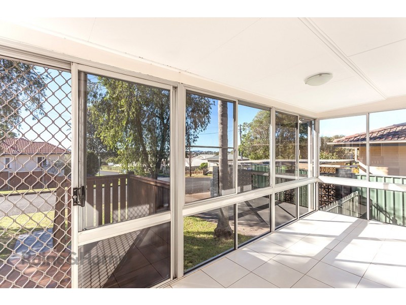 6 Kane Street, Centenary Heights QLD 4350