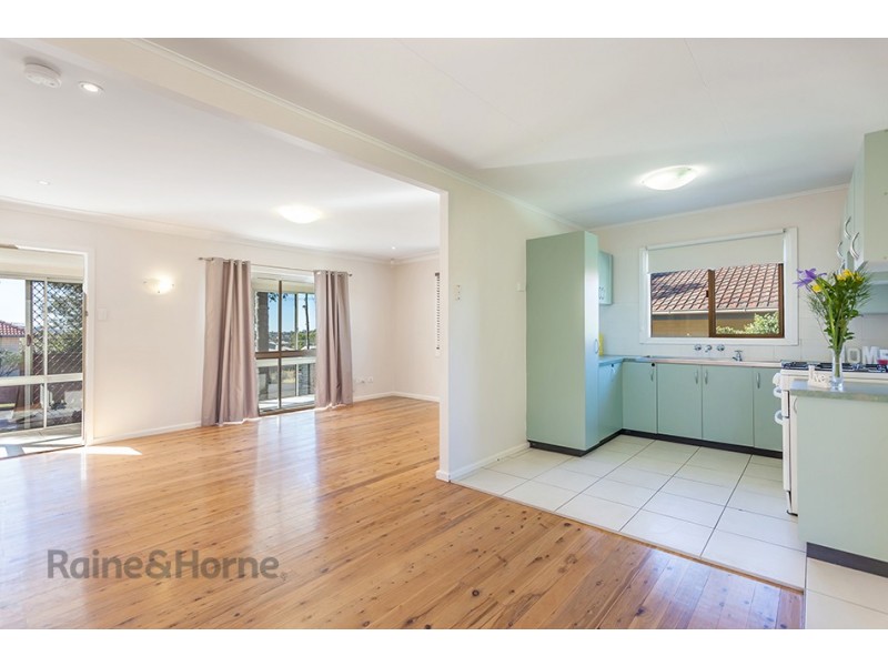 6 Kane Street, Centenary Heights QLD 4350