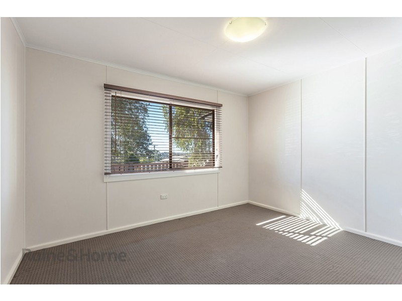 6 Kane Street, Centenary Heights QLD 4350