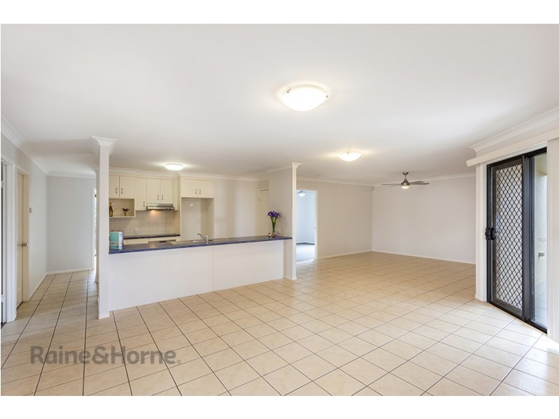 5 Kauri Street, Kearneys Spring QLD 4350