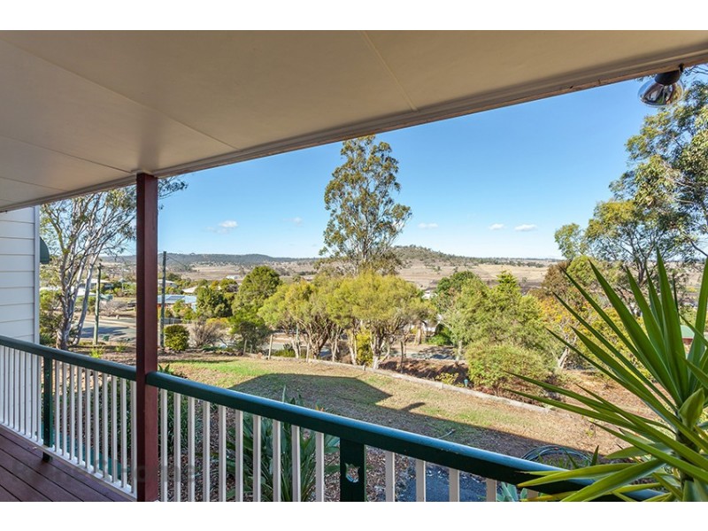 24 Treeline Drive, Gowrie Junction QLD 4352