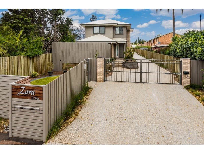 Unit 3 128A James Street, South Toowoomba QLD 4350