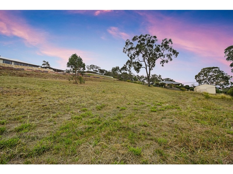 21 Harvey Road, Glenvale QLD 4350