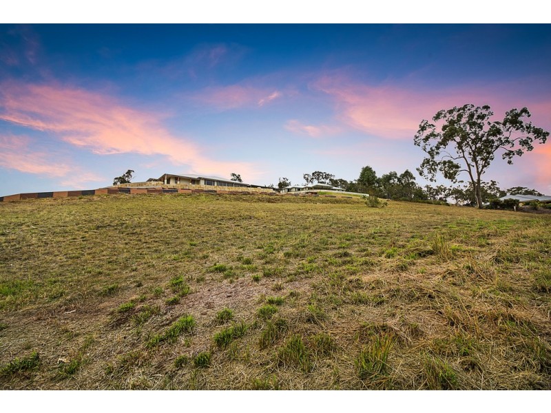 21 Harvey Road, Glenvale QLD 4350