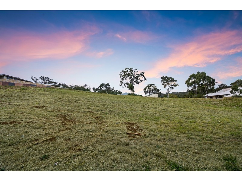 21 Harvey Road, Glenvale QLD 4350