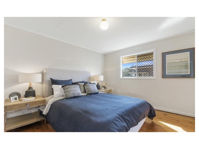 6 Vacy Street, Newtown QLD 4350