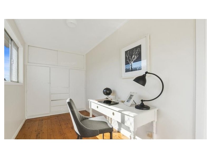 6 Vacy Street, Newtown QLD 4350