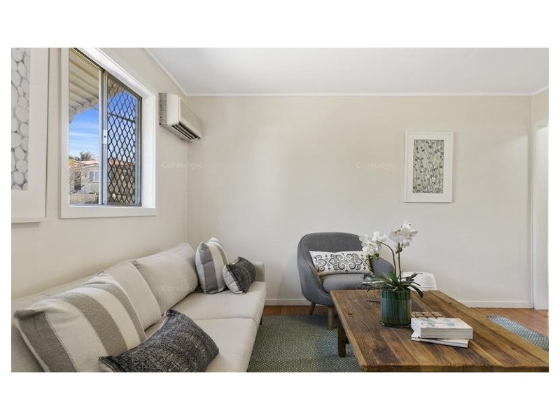 6 Vacy Street, Newtown QLD 4350