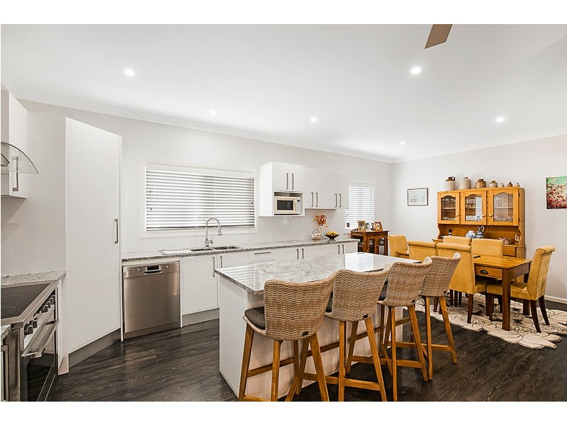 11 Buckland Street, Harristown QLD 4350