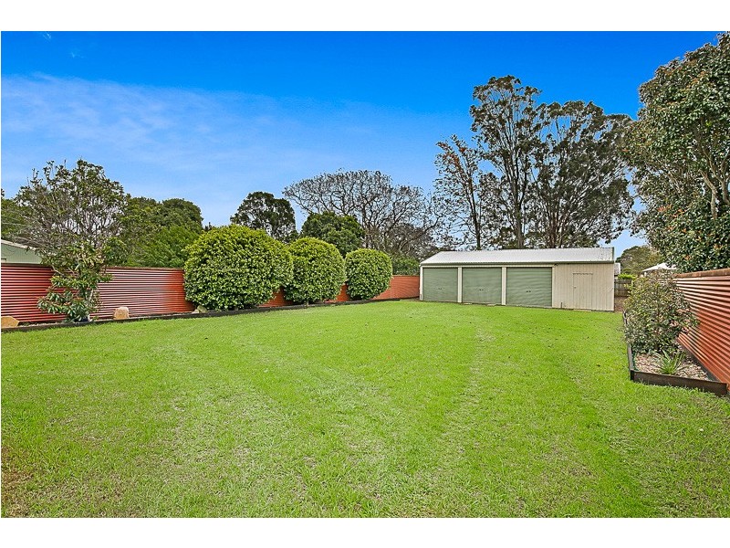11 Buckland Street, Harristown QLD 4350