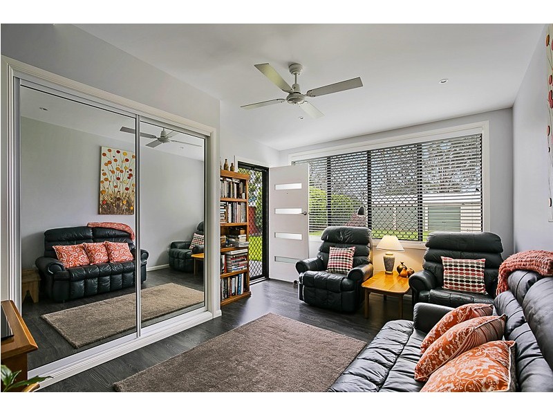 11 Buckland Street, Harristown QLD 4350