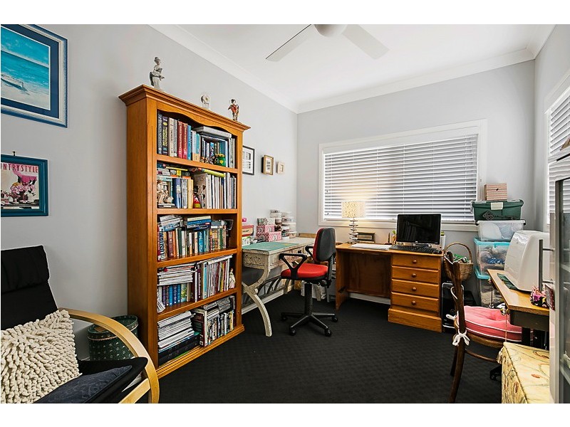 11 Buckland Street, Harristown QLD 4350