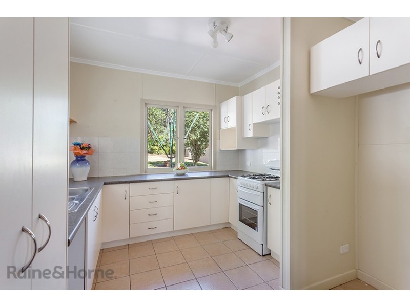 4 Perry Street, Harlaxton QLD 4350