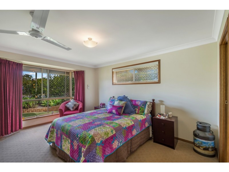25 Riethmuller Street, Kearneys Spring QLD 4350
