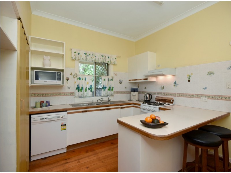 9 Burns Street, East Toowoomba QLD 4350