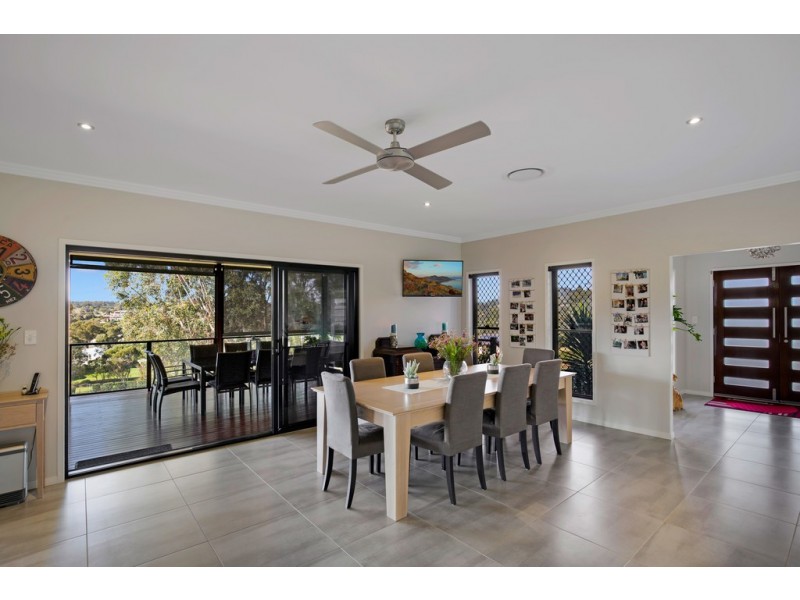 16 Fawngrove Drive, Glenvale QLD 4350