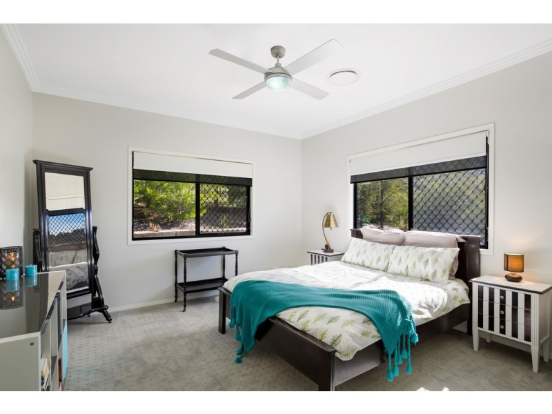 16 Fawngrove Drive, Glenvale QLD 4350