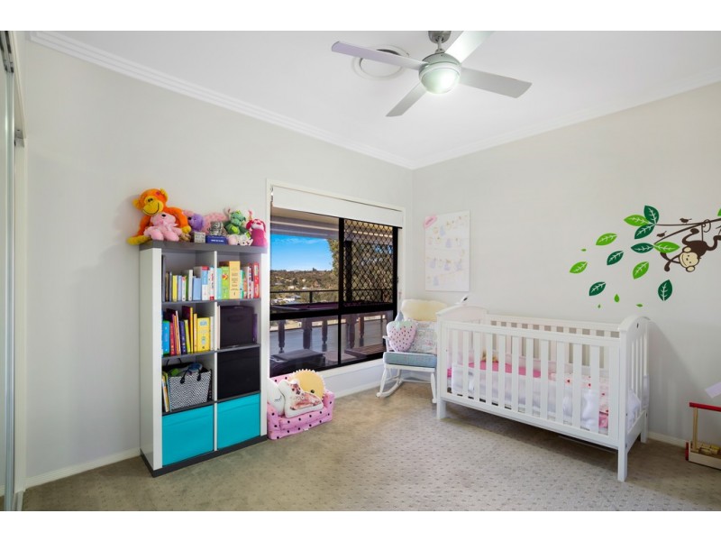 16 Fawngrove Drive, Glenvale QLD 4350