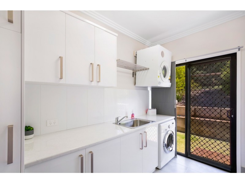 16 Fawngrove Drive, Glenvale QLD 4350