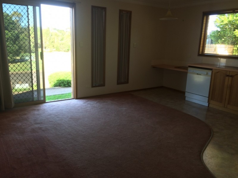 1/7 Creedon Drive, Kearneys Spring QLD 4350