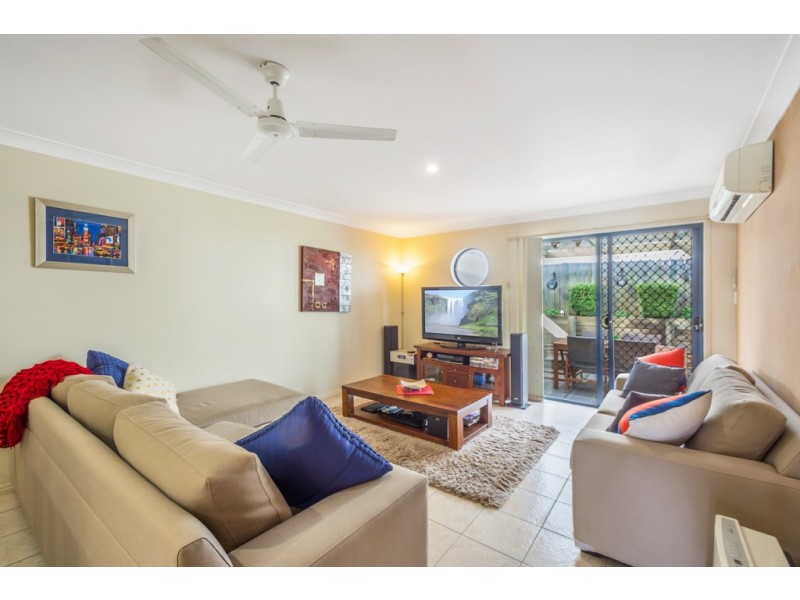 2/24 Fay Court, Kearneys Spring QLD 4350