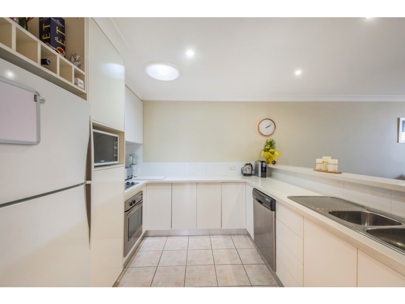 2/24 Fay Court, Kearneys Spring QLD 4350