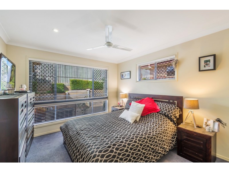 2/24 Fay Court, Kearneys Spring QLD 4350
