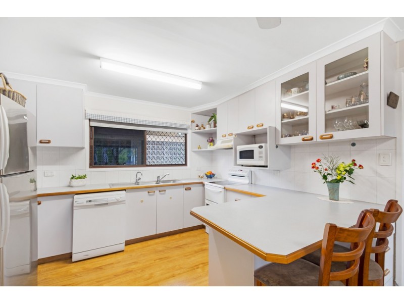 9 Hazzard Street (5 Debra Street), Centenary Heights QLD 4350