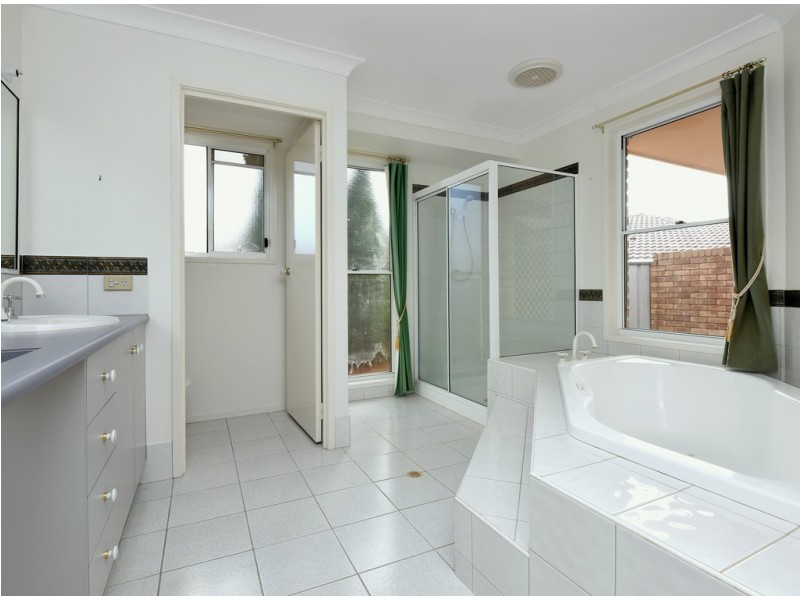 15 McKinney Court, Rangeville QLD 4350