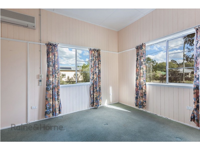 3 Mason Street, Oakey QLD 4401