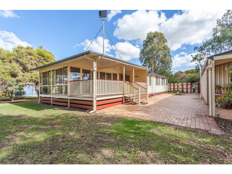 3 Mason Street, Oakey QLD 4401