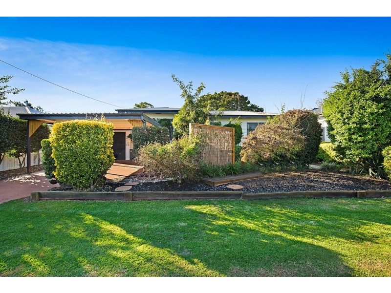 9 Roessler Street, Rangeville QLD 4350