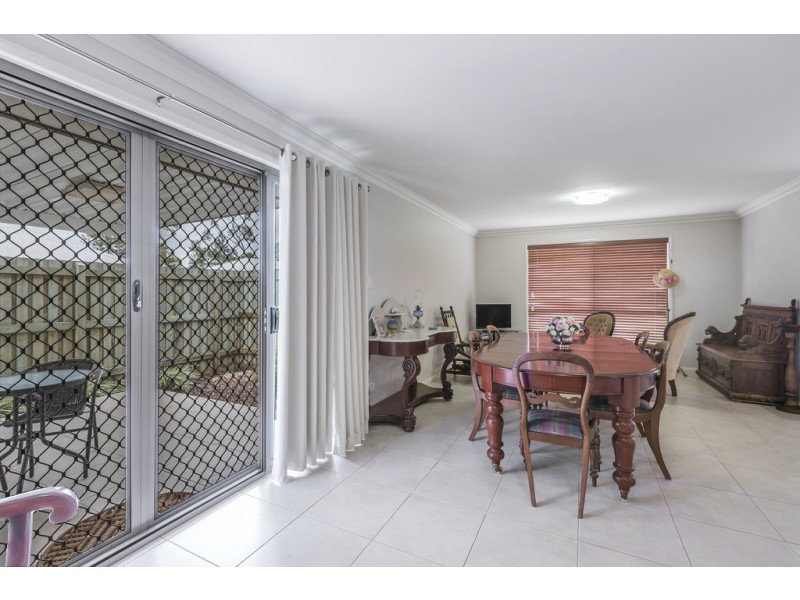 6/77-81 Bouganvillea Drive, Middle Ridge QLD 4350